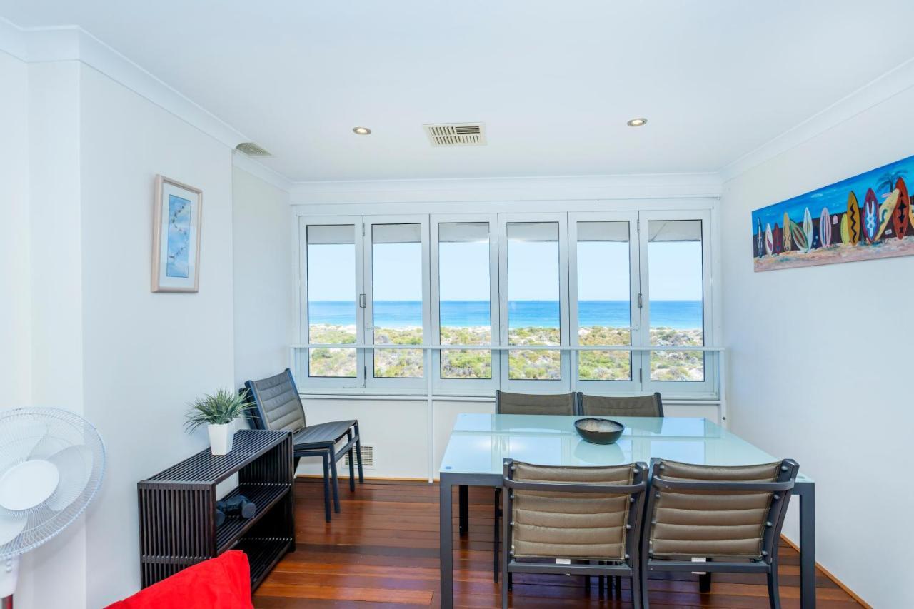 Scarborough Beachlife Apartment - Executive Escapes Пърт Екстериор снимка
